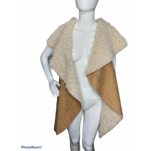 AKIRA Jackets & Blazers - Akira Chicago OS Brown Faux-Suede Vest Jacket NEW